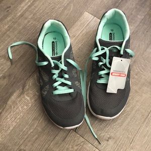 DANSKIN NOW size 10 W Sneakers 👟